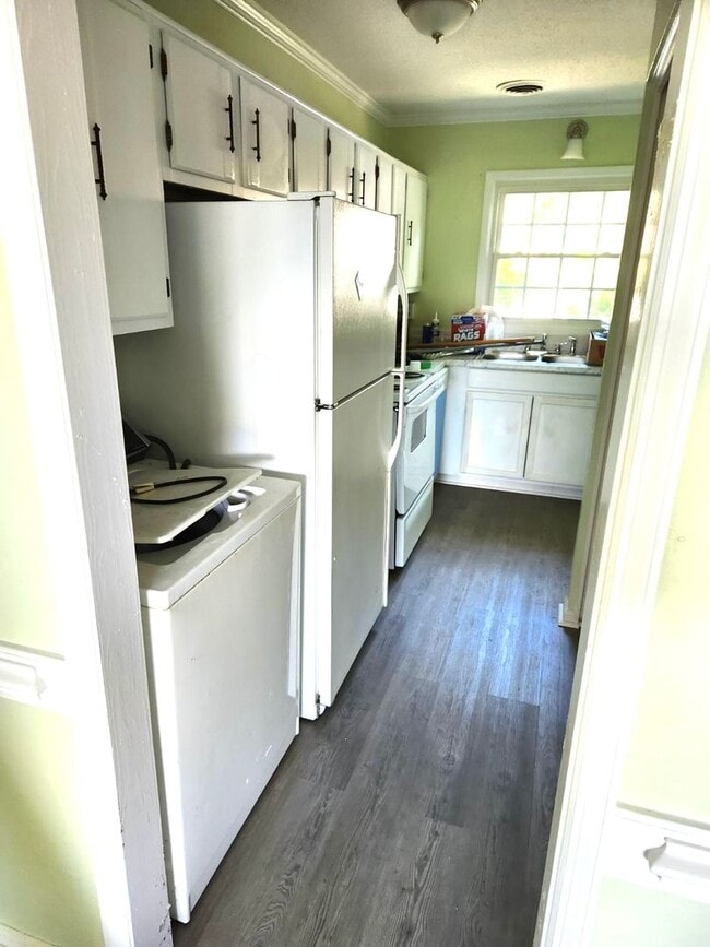 Building Photo - NEWLY RENOVATED Condo in Roanoke Rapids CO...