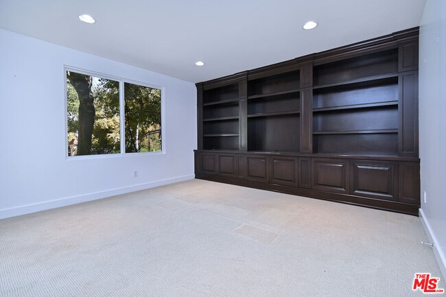 Building Photo - 9908 Lancer Ct