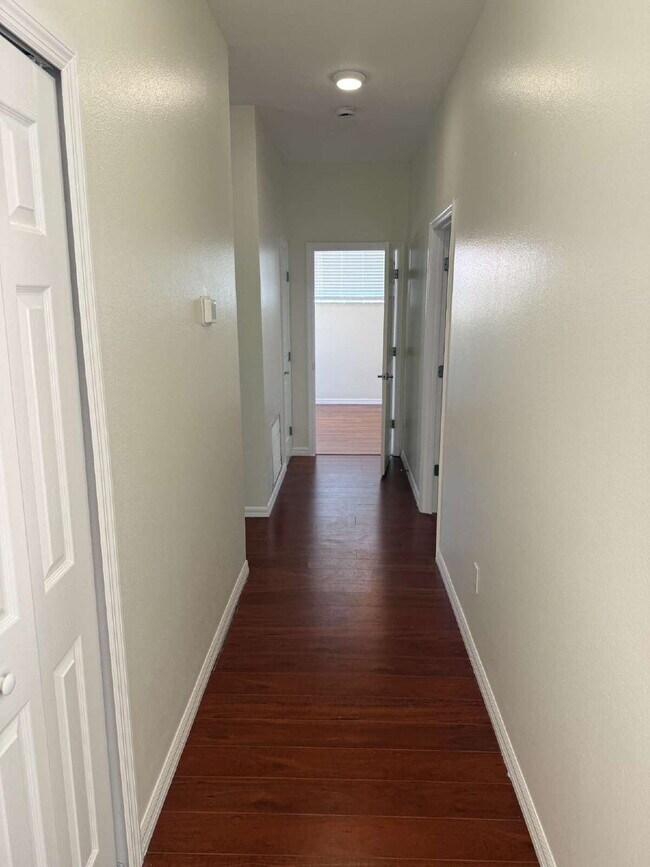 Building Photo - Elegant 5-Bedroom Home in Coveted Cory Lak...