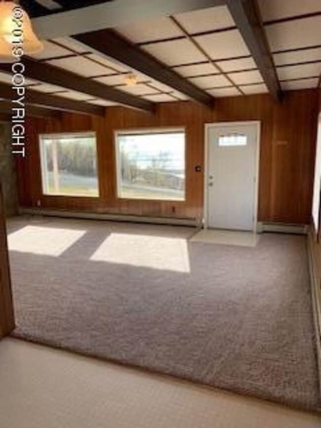 Building Photo - Quiet home in South Anchorage with Views
