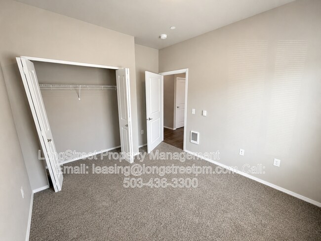 Building Photo - 3655 Pleasant View Dr NE