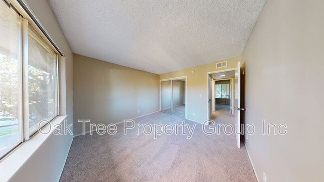 Building Photo - 1637 Catalina Ct