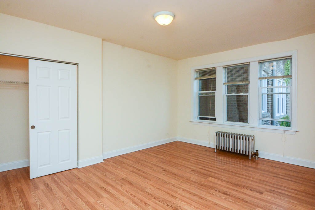 Building Photo - 2600 N Kimball Ave