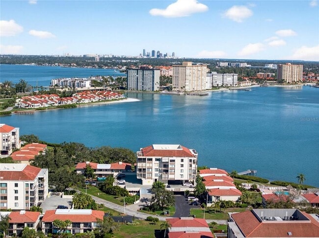 Building Photo - 6218 Palma Del Mar Blvd S