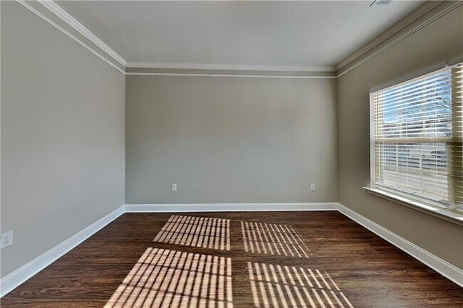 Building Photo - 122 Dynasty Ln