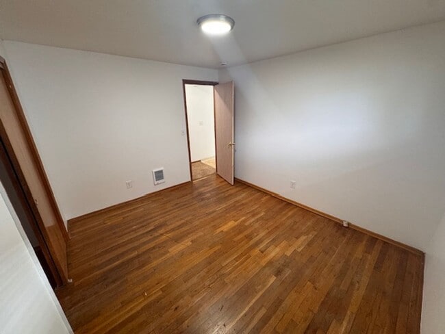 Building Photo - 47 E Garland Ave