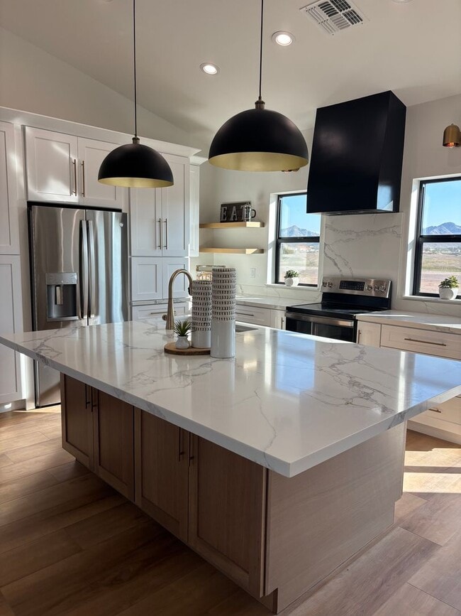 Building Photo - NEW Queen Creek Home