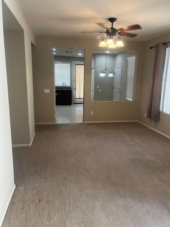 Building Photo - 21067 E Tierra Grande