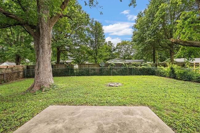 Building Photo - Charming Updated Home with 1-Car Garage, Fenced Backyard & Modern Finishes