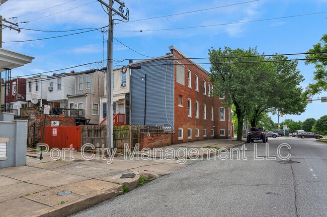 Building Photo - 2800 Harford Rd