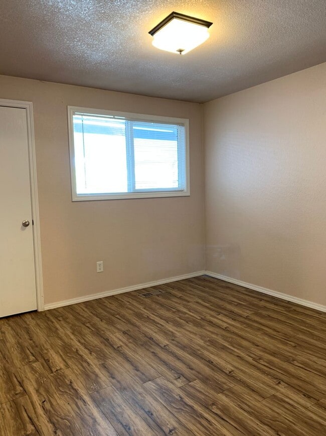 Building Photo - Charming 2 Bedroom Home in Downtown Boise - Off Broadway