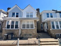 Building Photo - Gorgeous 3-Bedroom Townhome in Juniata! Available NOW!
