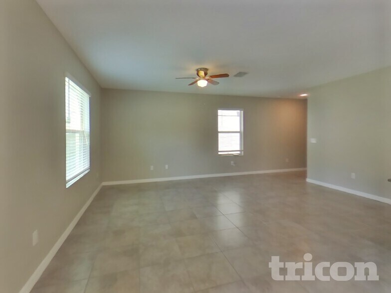 Building Photo - 12727 Lemon Pepper Dr