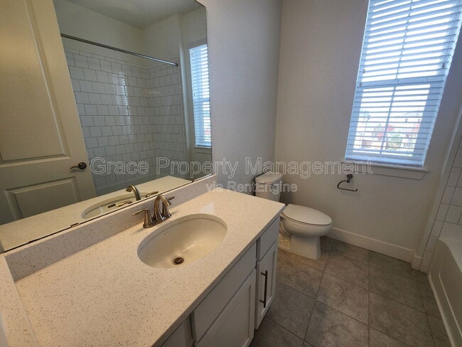 Building Photo - 12930 Galapago St