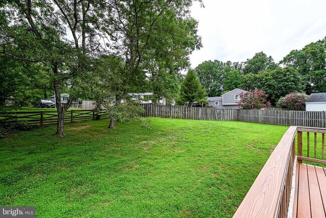 Building Photo - 3381 Monarch Ln