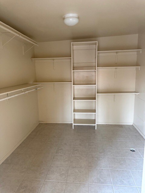 Building Photo - 1212 N Sherry Ave