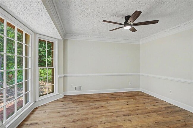 Building Photo - 3947 Camrose Pl