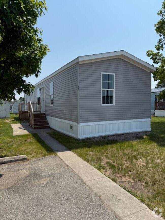 Building Photo - Lot 16
