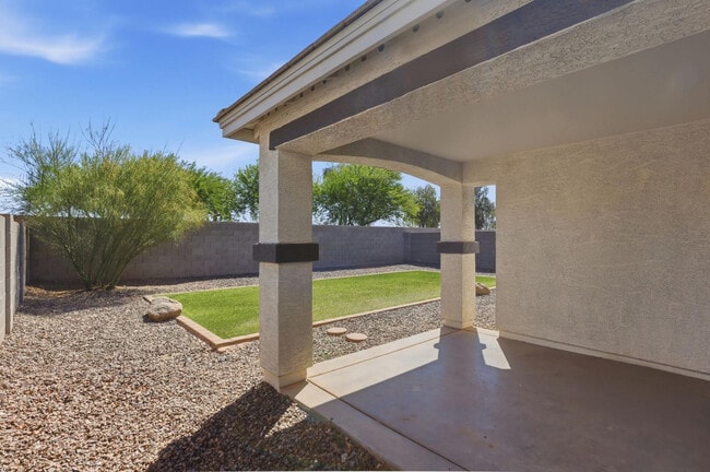 Building Photo - 21858 E Puesta Del Sol