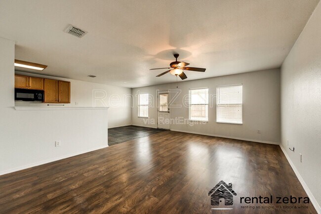Building Photo - 1336 Castle Ridge Rd