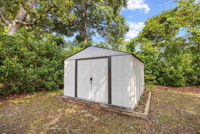 Building Photo - 807 Bellamy Rd