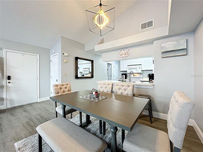 Building Photo - 2731 N Poinciana Blvd