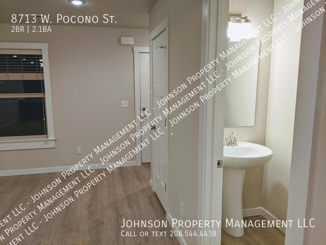 Building Photo - 8713 W Pocono St