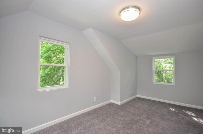 Building Photo - 4800 Avondale Rd