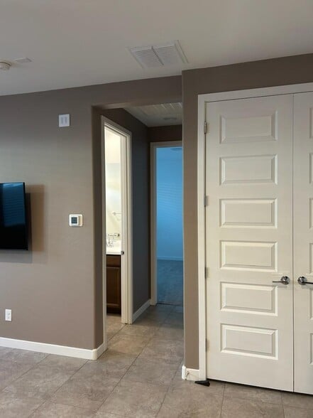 Hallway - 2917 E 27th Ave
