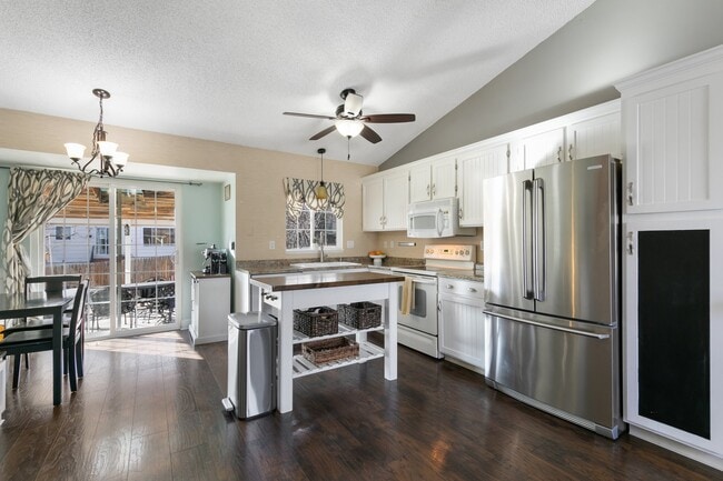 Building Photo - 7535 Churchwood Cir