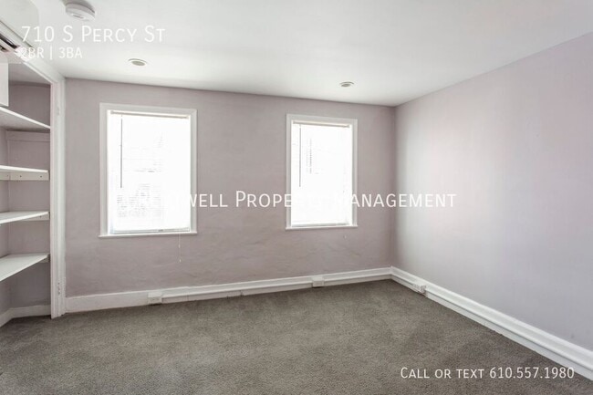 Building Photo - 710 S Percy St