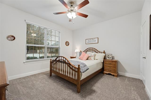 Building Photo - 1313 Benavites Dr