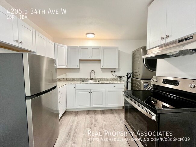 Building Photo - 4205.5 34th Ave W