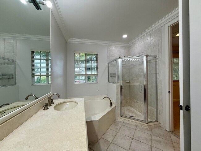 Building Photo - 7447 Briella Dr
