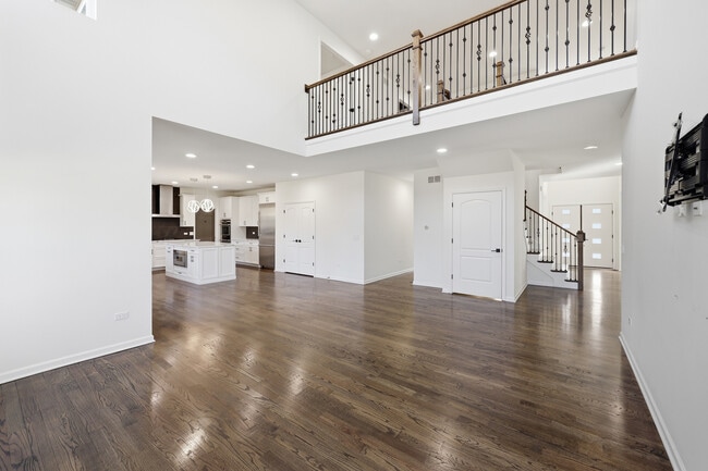 Building Photo - 4530 E Fairfax Ave