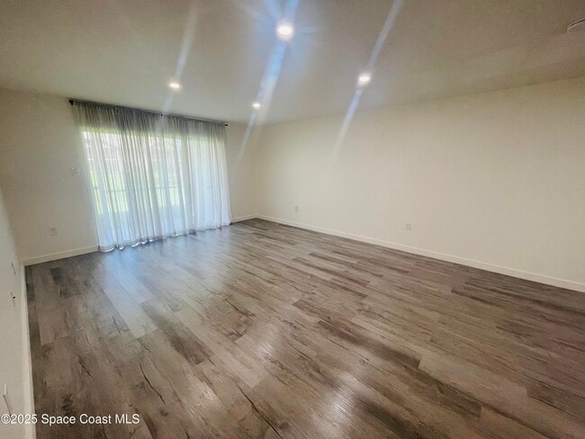 Building Photo - 1515 Huntington Ln
