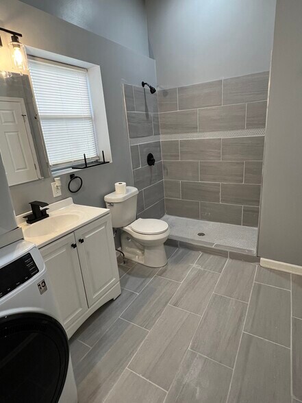 Bathroom - 3360 Linda Dr