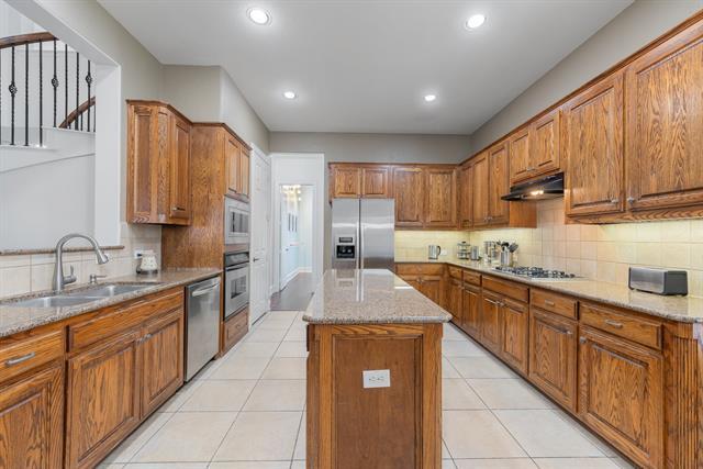 Building Photo - 2131 Channel Islands Dr