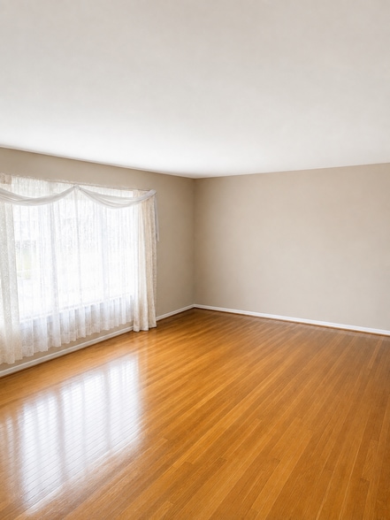 Family room (unfurnished) - 212 Dauntly St