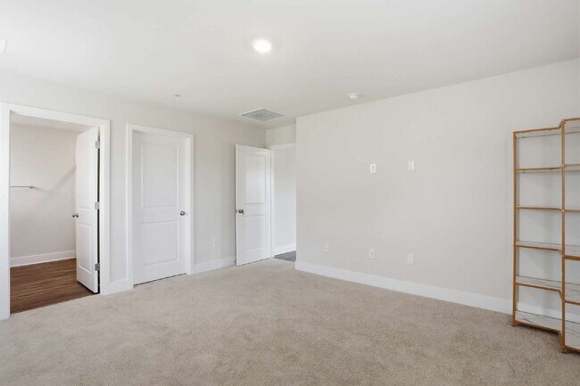 Building Photo - Welcome Home to This Beautiful 4-Bedroom Ranch-Style Gem