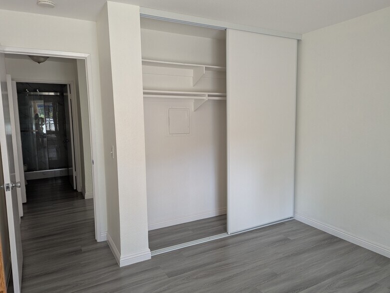 Secondary bedroom - 8308 Regents Rd