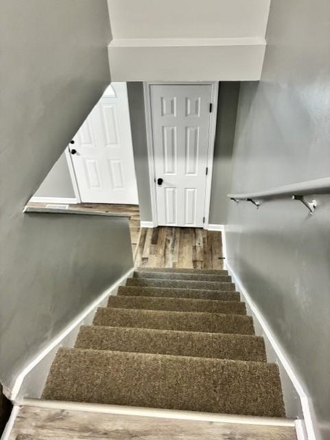 Building Photo - 253 Melwood St