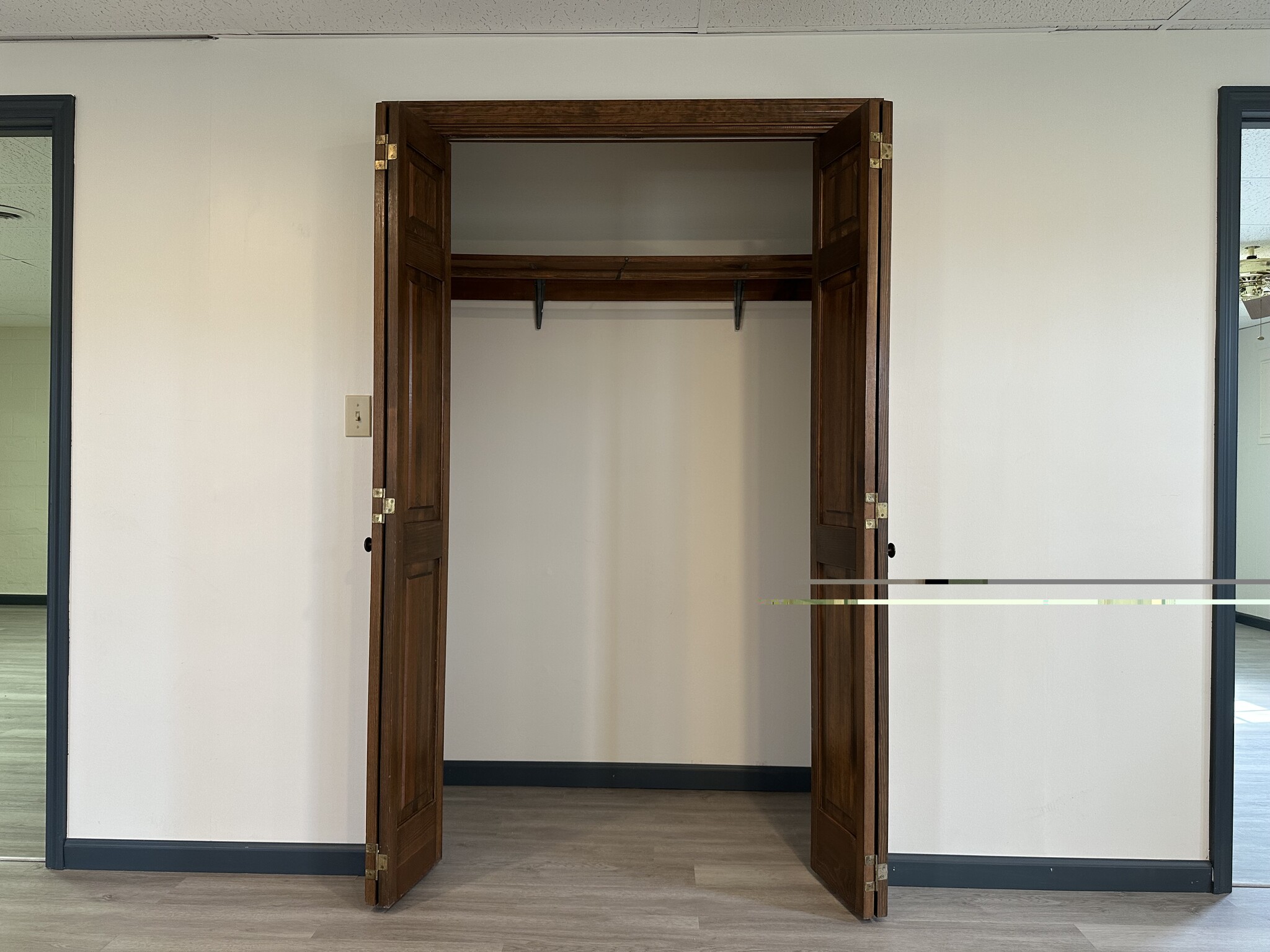 Building Photo - 1230 Stonewall Jackson Dr