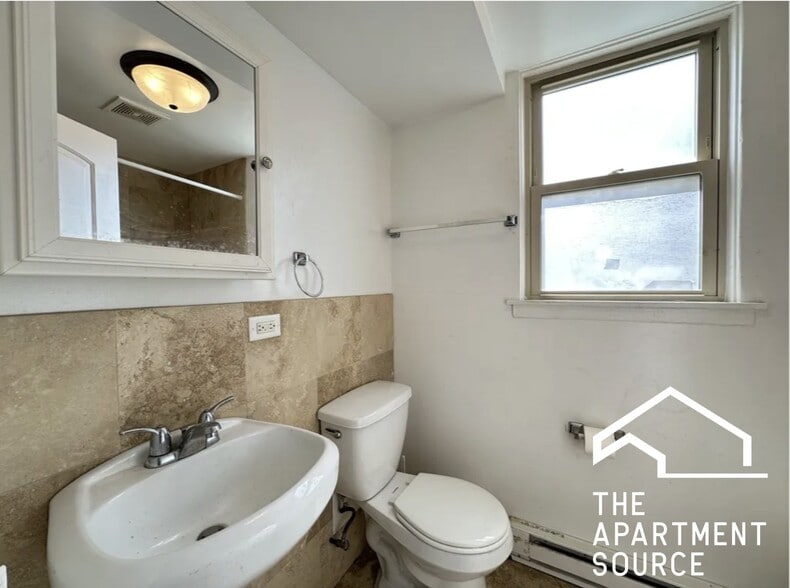 Building Photo - 7630 N Milwaukee Ave