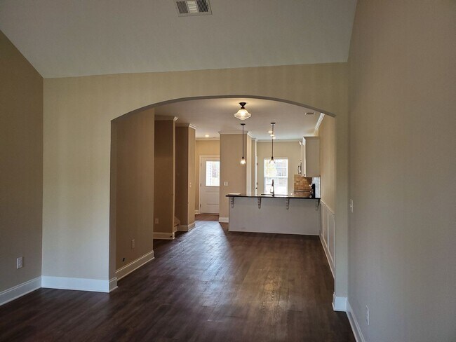 Building Photo - Brand New 4 Bedroom Townhome in Ammenities Community