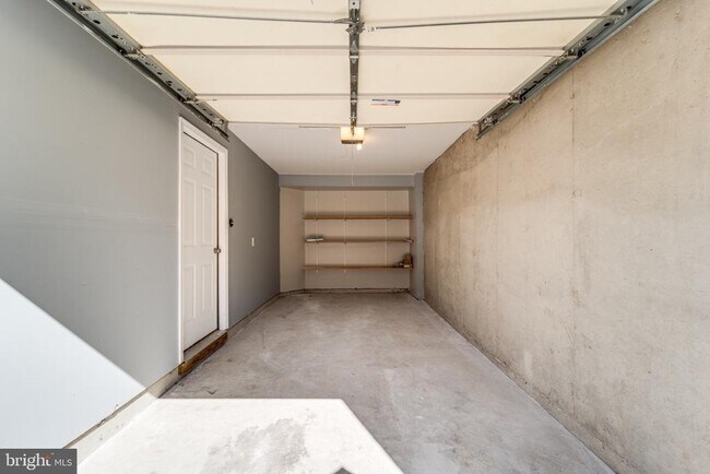 Building Photo - 15972 Canada Goose Loop