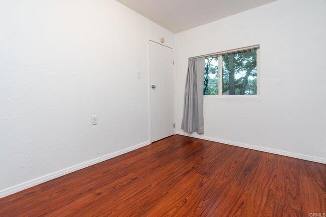 Building Photo - 1568 Primera St