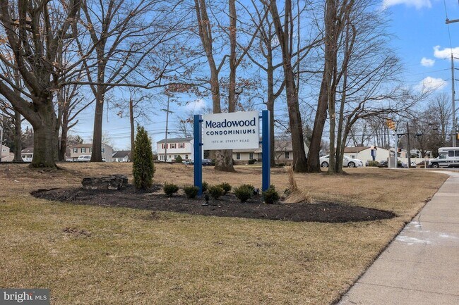 Building Photo - 1575 W Street Rd