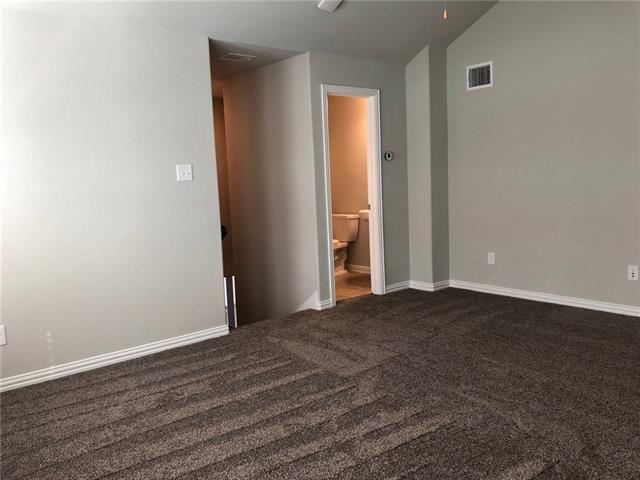 Building Photo - 15909 Holly Crk