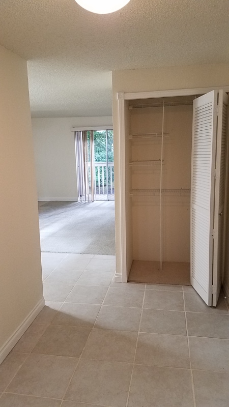 Building Photo - 14527 NE 40th St